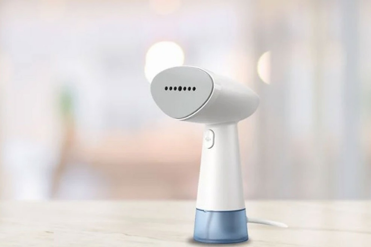 Đánh giá bàn ủi hơi nước cầm tay Philips STH1000/10 6