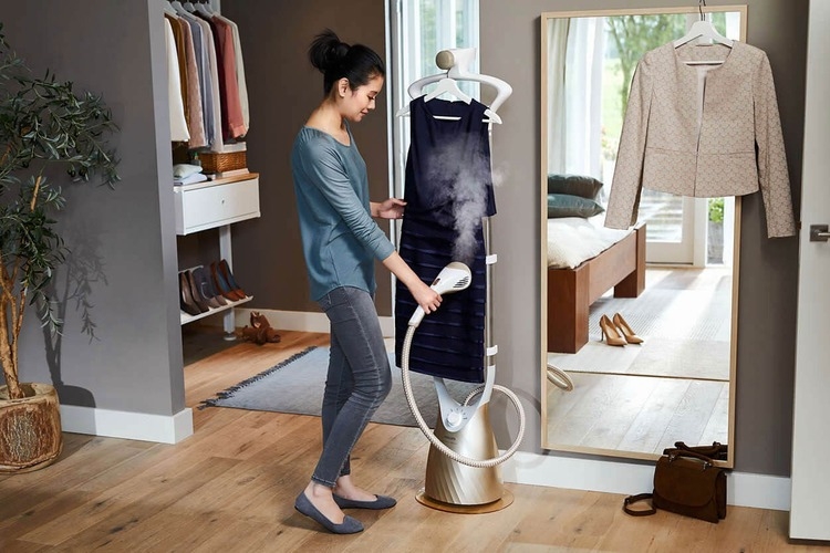 Bàn ủi hơi nước đứng loại nào tốt nhất 2026? Gợi ý 7 chiếc bàn ủi được nhiều người yêu thích