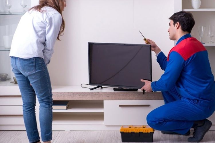 Bảng giá sửa tivi cập nhật mới nhất. Tham khảo để có kinh nghiệm sửa chữa hiệu quả!