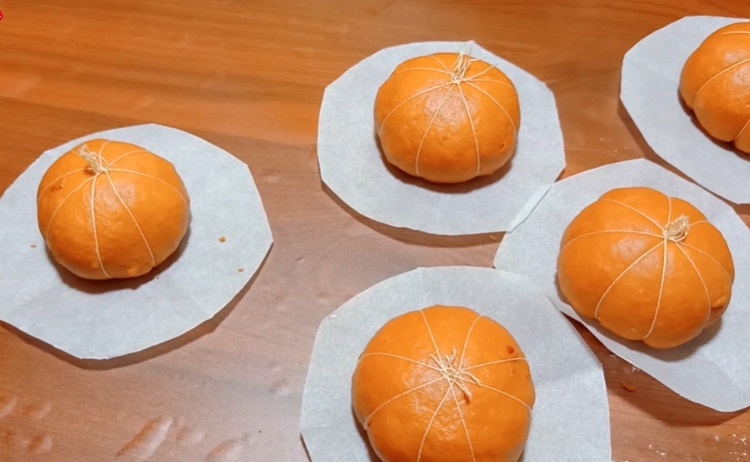 Bánh bao gấc (Hình 3)