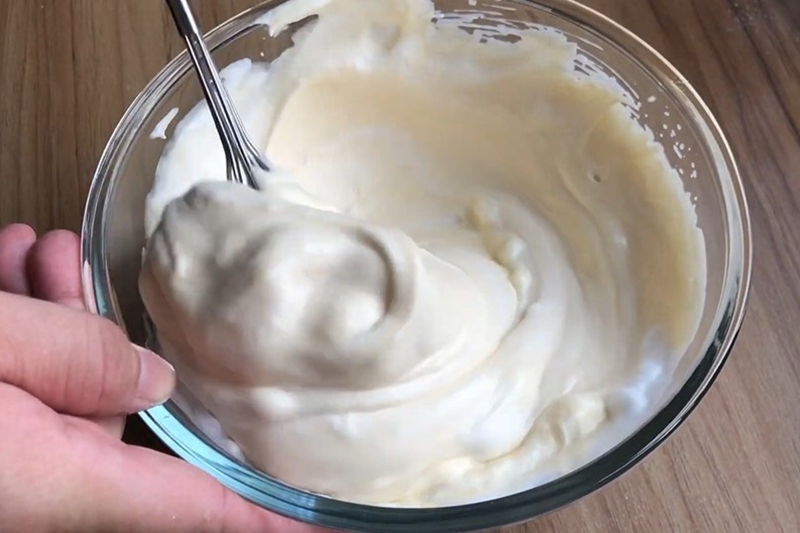 Cách làm bánh bông lan nho khô (hình 9)