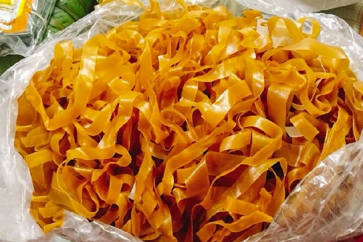 bánh đa đỏ