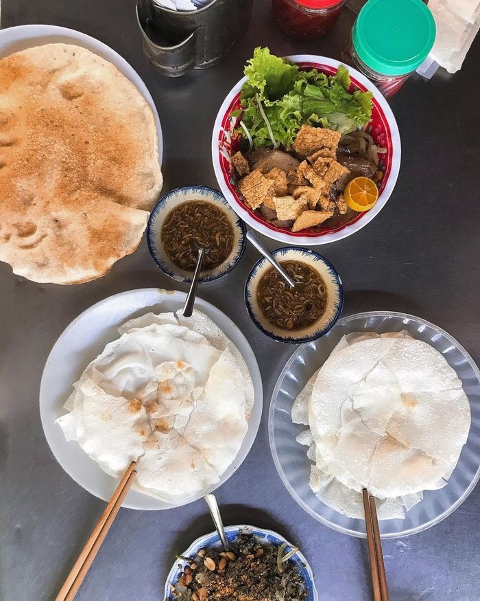 tiem hen xao banh dap