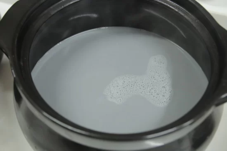 Bánh flan mè đen hình 6