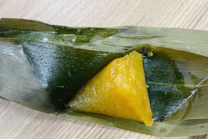 Bánh gio mật mía bao nhiêu calo?