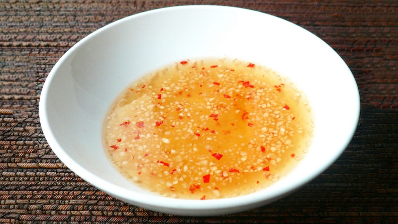 lam nuoc cham banh hoi