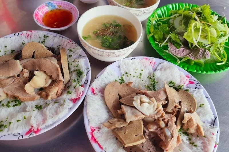 bánh hỏi lòng heo Phú Yên 4