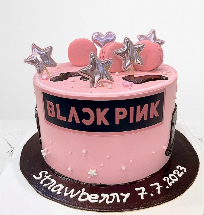 bánh kem blackpink 10