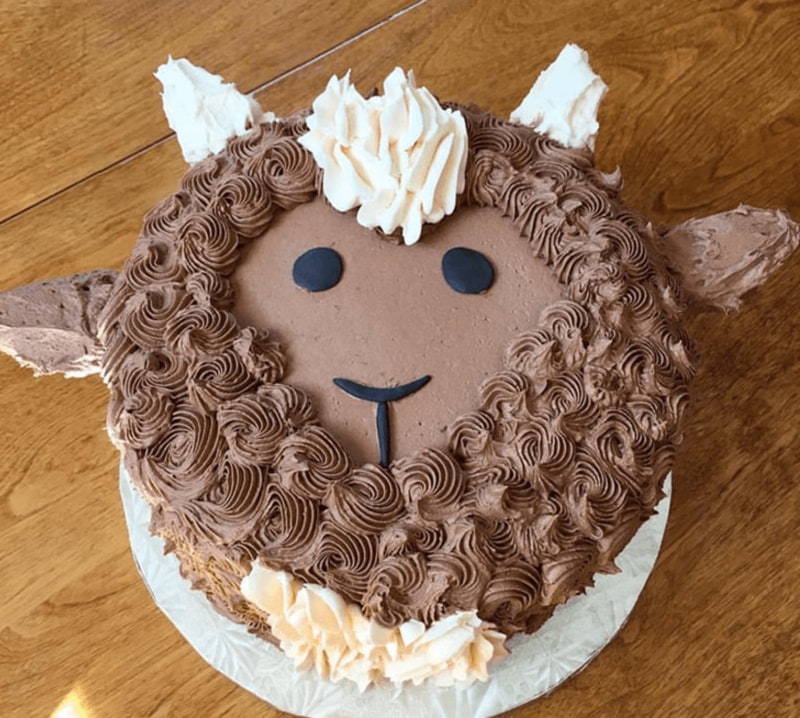 Bánh kem hình con dê ảnh 14