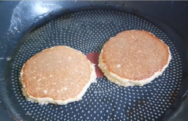 Bánh kếp yến mạch (Hình 12)