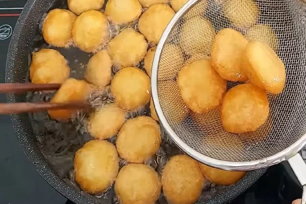 bánh khoai tây nhân thịt ảnh 6
