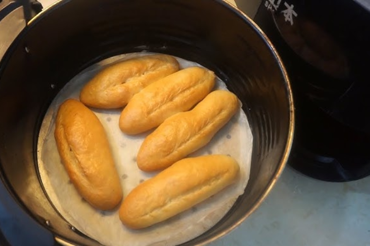 Bánh mì miến hình 7