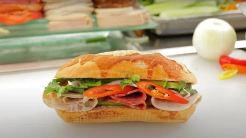 bánh mì ngon nhất Sài Gòn 6