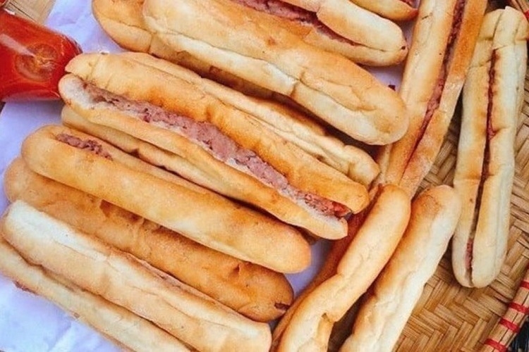 Top 11 quán bánh mì que Đà Nẵng “ngon phát mê”, giòn thơm nức lòng thực khách
