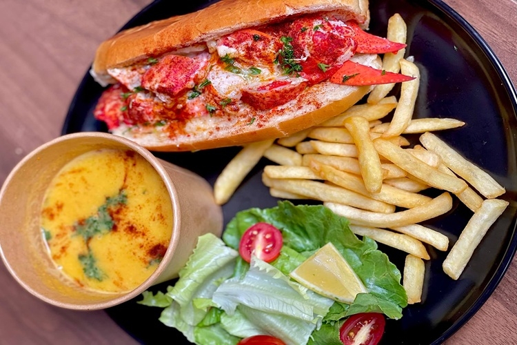 bánh mì tôm hùm 1