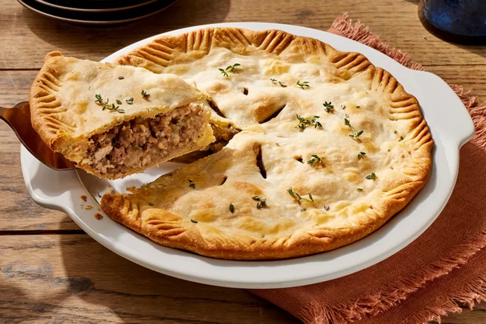 Hướng dẫn làm bánh Pie nhân thịt mềm mịn, ai ăn cũng phải tấm tắc khen ngon