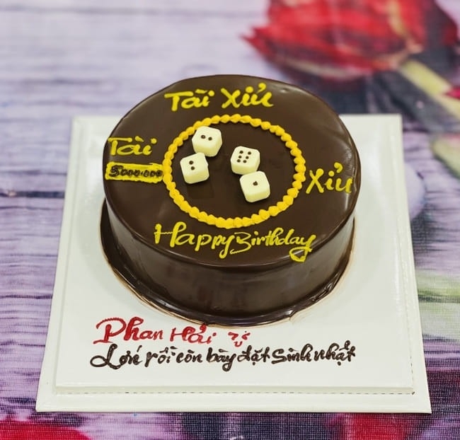 bánh sinh nhật tài xỉu hình 5