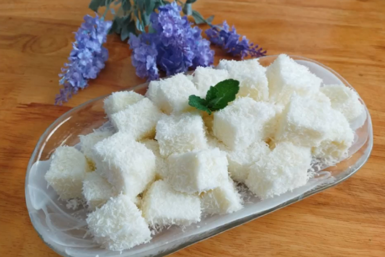 Bật mí 3 cách làm bánh sữa dừa béo ngậy, mát lạnh thơm ngon chuẩn vị tại nhà