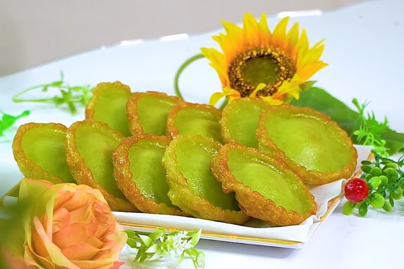 Bước 5: Thưởng thức bánh tai yến lá dứa