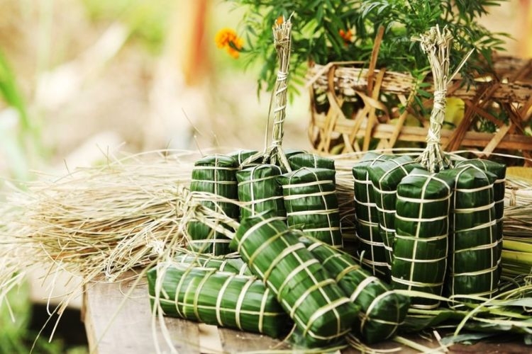 bánh tét ngũ sắc