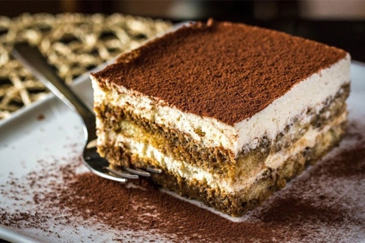 Bánh tiramisu bao nhiêu calo? Khám phá hương vị ngọt ngào nhưng không kém phần “nặng ký”