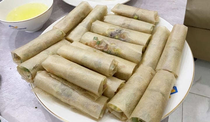 bánh tráng cuốn chả giò - Hình 7