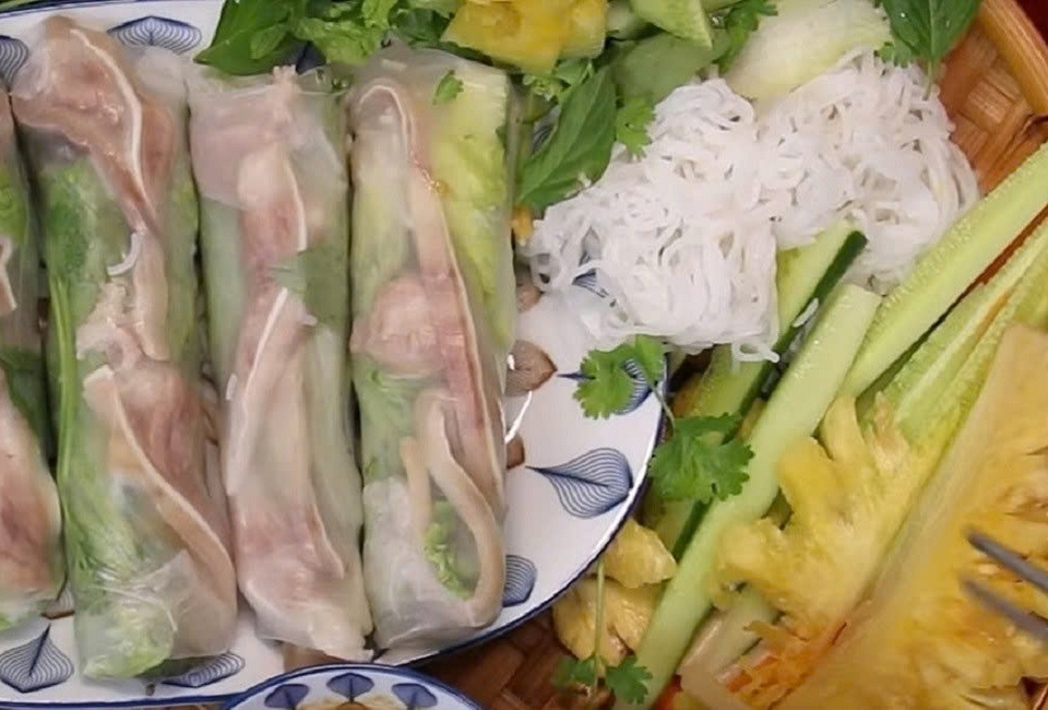 Bánh tráng cuốn thịt heo bao nhiêu calo? Khám phá hàm lượng dinh dưỡng và mẹo ăn uống hợp lý