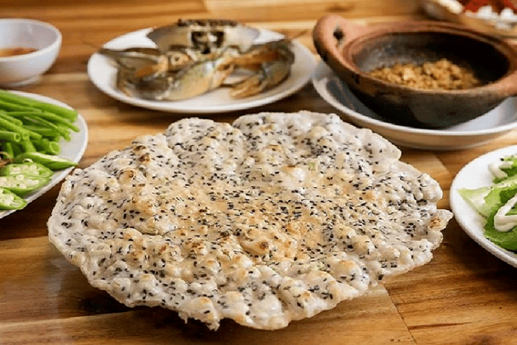 Khám phá bánh tráng Phú Yên – Món quà mộc mạc từ hạt gạo và nắng gió miền Trung Việt Nam