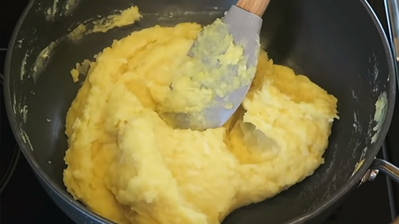 bánh trung thu dẻo lạnh nhân đậu xanh ngũ sắc 4