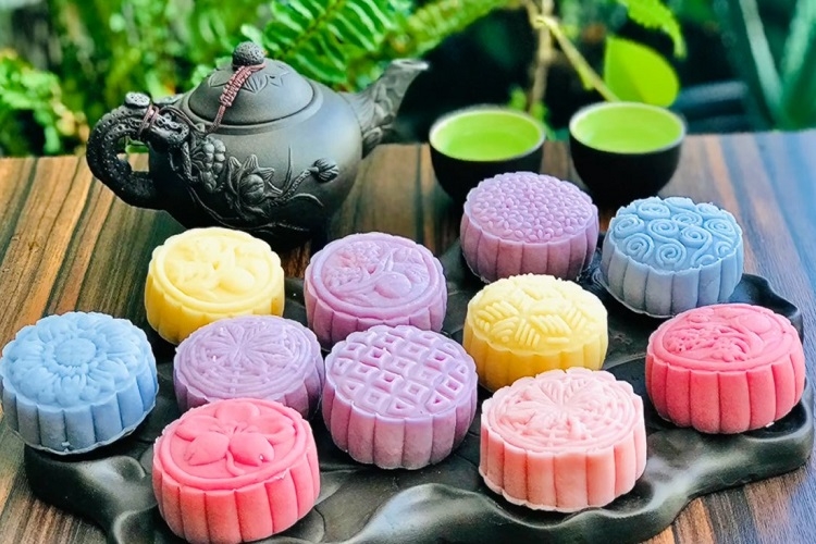 bánh trung thu dẻo lạnh nhân đậu xanh ngũ sắc 8