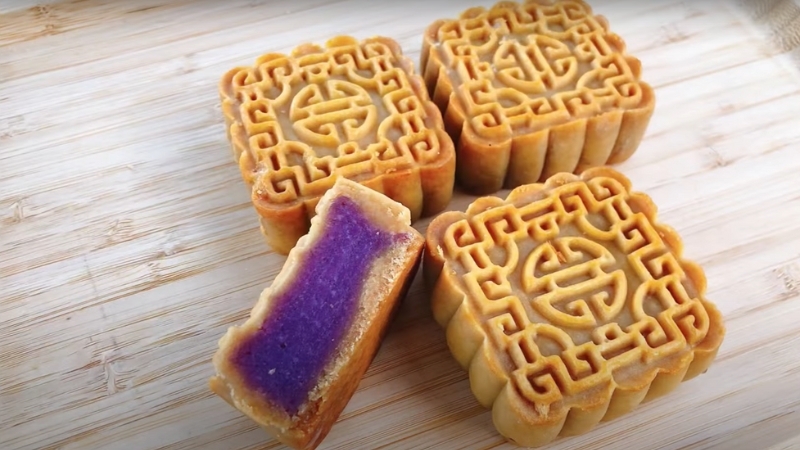 Thành phẩm bánh trung thu khoai môn
