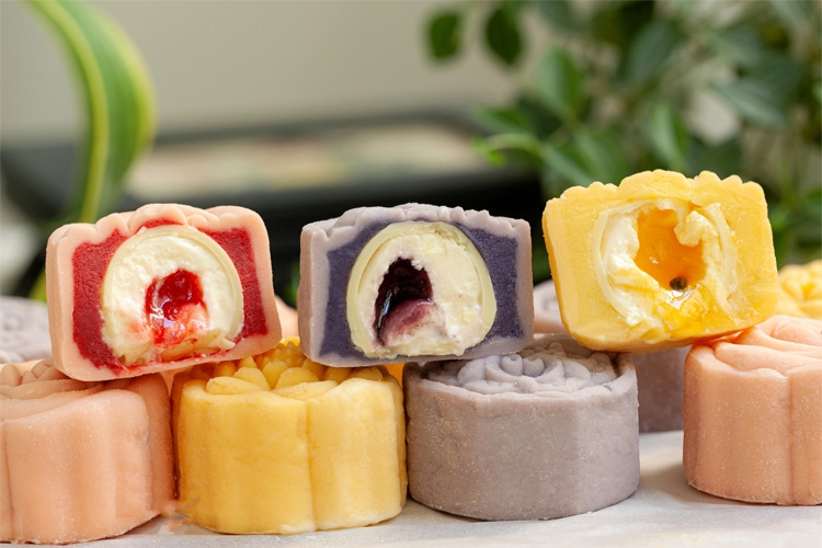 Cách làm bánh trung thu nhân kem lạnh với lớp vỏ dẻo thơm, nhân kem mềm mịn tan chảy