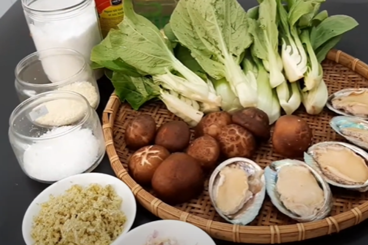 bào ngư xào nấm đông cô 2