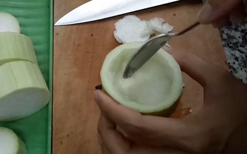 cách làm bầu hấp tôm thịt (hình 8)