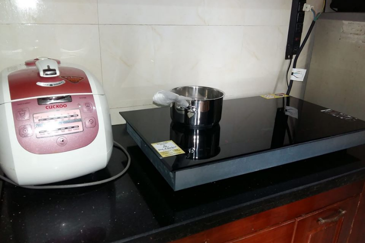 Bếp điện nổi h&igrave;nh 6