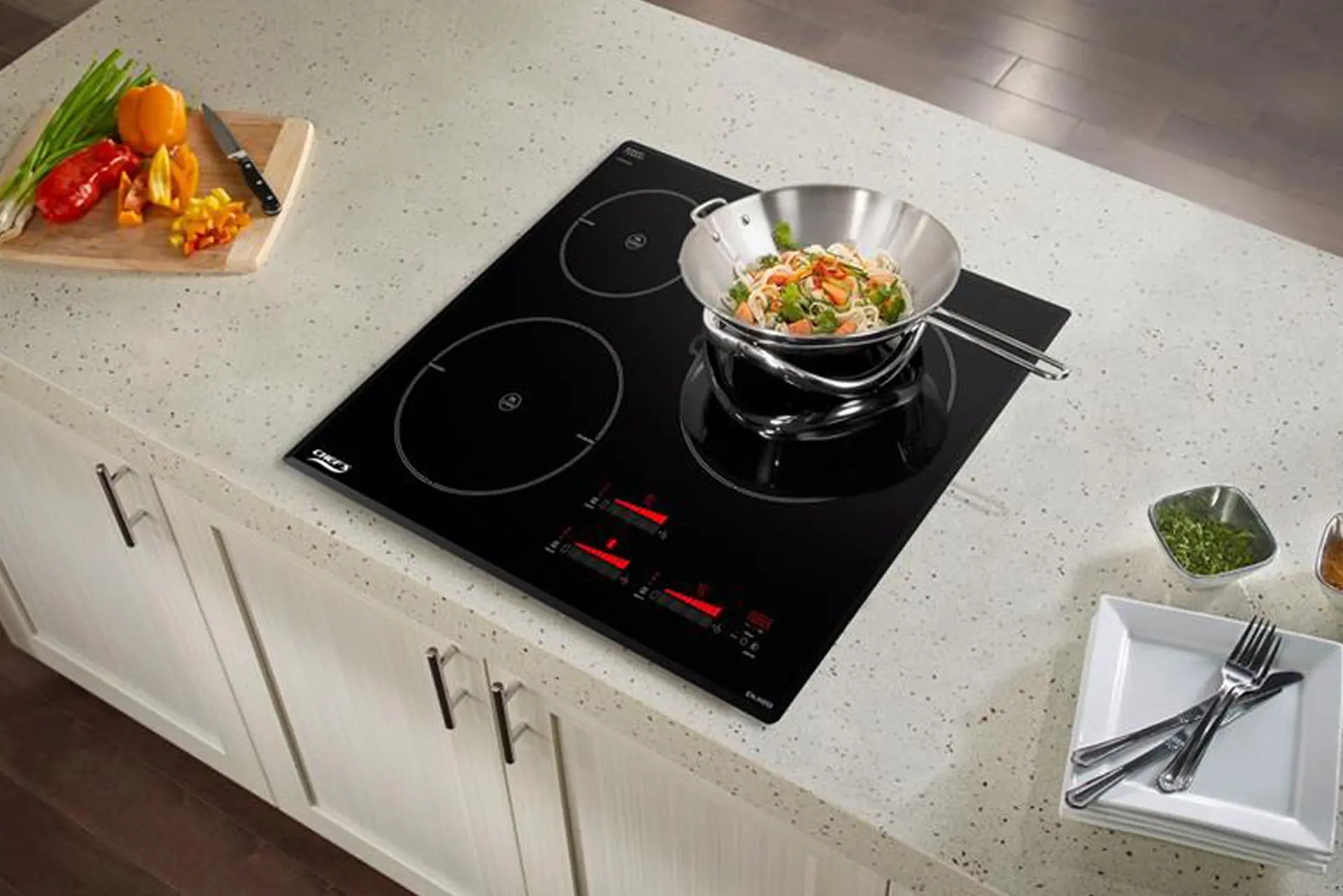 Bếp từ 3 vùng nấu của Đức có ưu điểm gì? Top bếp từ Đức 3 vùng nấu nổi bật hiện nay