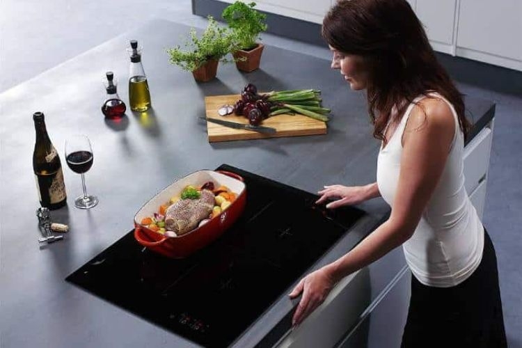 Nguyên nhân bếp từ Toshiba báo lỗi H50 là gì? Có những biện pháp khắc phục nào?