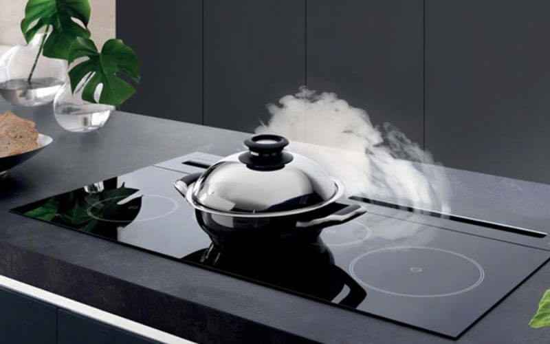 bếp từ bị nổ ảnh 3