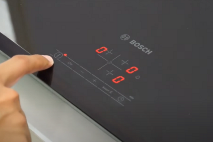 bếp từ bosch báo lỗi u2 3