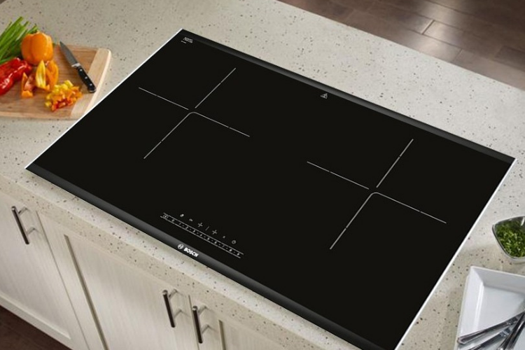 Đánh giá bếp từ Bosch PPI82560MS: Thiết kế lắp âm gọn gàng, nấu nhanh và an toàn