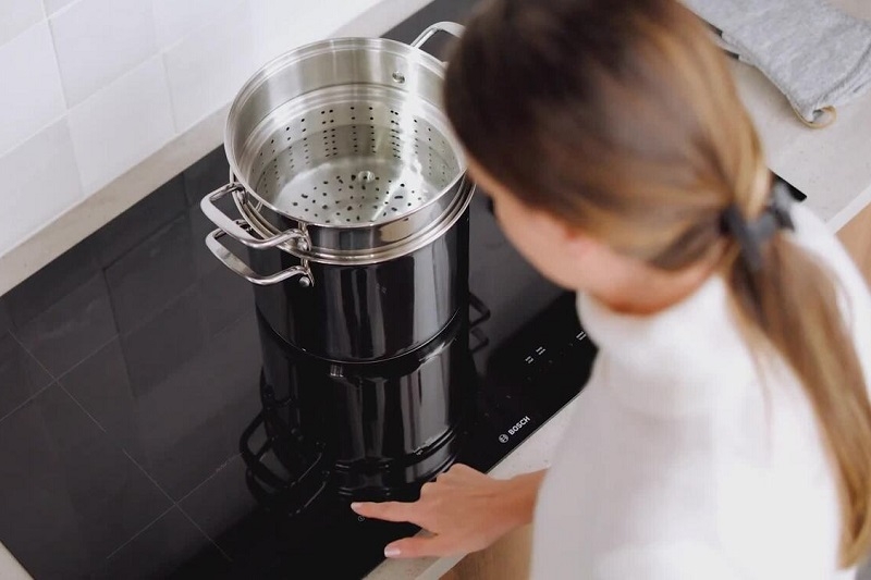 Bếp từ Bosch serie 8 3 vùng nấu ảnh 4