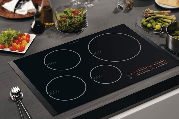 Bếp từ kêu rè rè: Tìm hiểu nguyên nhân và cách khắc phục nhanh chóng, hiệu quả