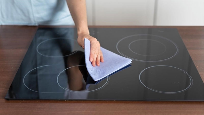 Bếp từ k&ecirc;u r&egrave; r&egrave; h&igrave;nh 5