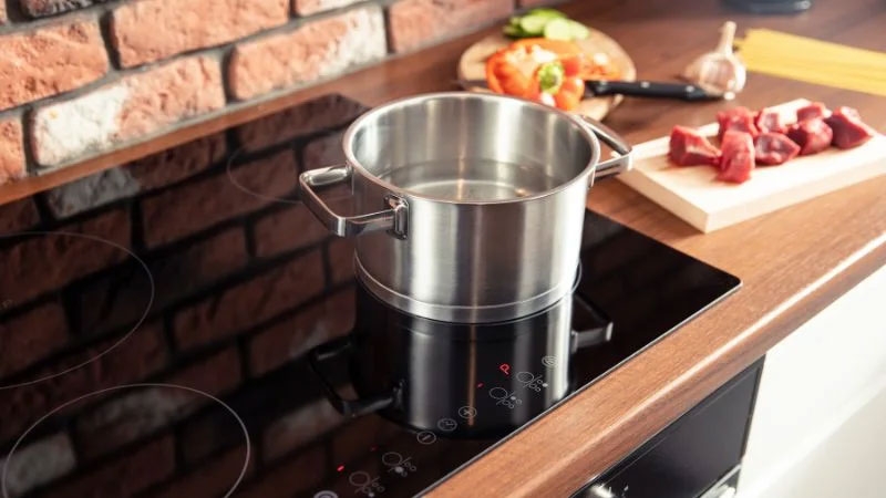 Bếp từ tự giảm nhiệt h&igrave;nh 2