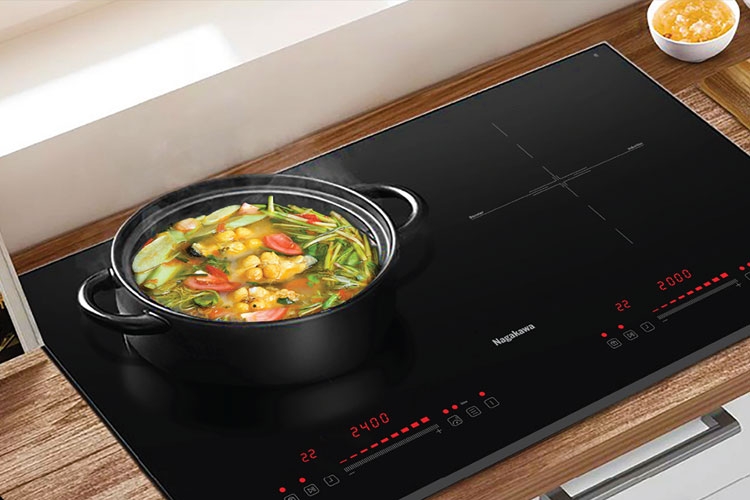 Bếp từ tự giảm nhiệt do đâu? Có nên mua bếp từ tự giảm nhiệt cho gia đình hay không?