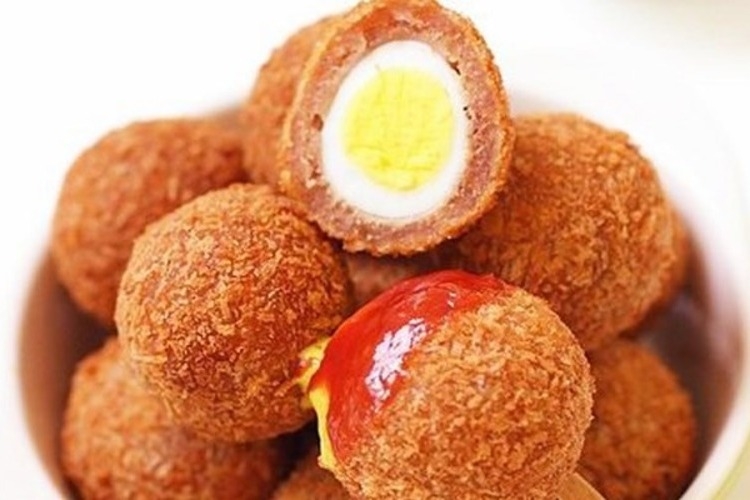 Cách làm bí đỏ bọc trứng cút chiên giòn, thơm ngon lạ miệng cho bữa cơm gia đình