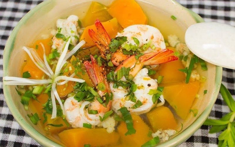 Bí đỏ nấu tôm tươi