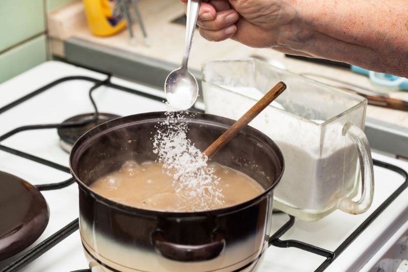 Bí quyết nêm muối đúng thời điểm ảnh 5