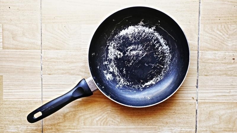 biến chảo thường thành chảo chống dính - hình 6