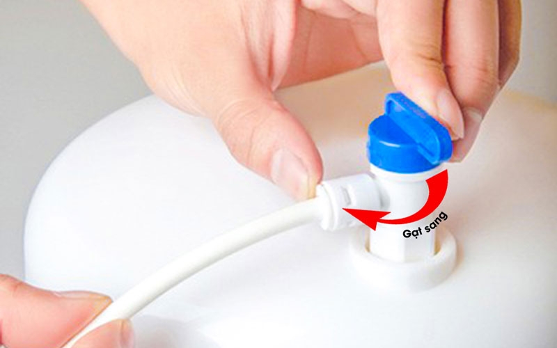 Bình áp máy lọc nước bị rò nước hình 5